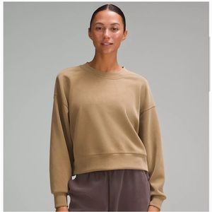 Lululemon size 6 softstream crew neck sweatshirt color beige/tan